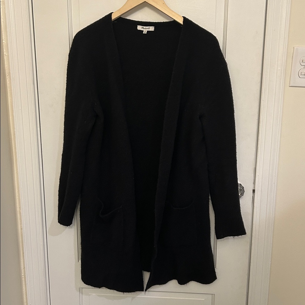 🛍 2/$18 Madewell Black Ryder Cardigan